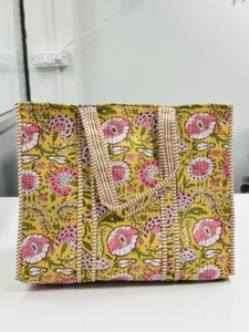 Handmade Washable Tote <b>Bag</b> Zipper Open Top Floral Print Quilted Cotton Lining for Women Large Space Beach Travel Shopping <b>Bag</b> - Product Image 6