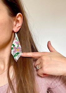 Pendientes Hechos a Mano con Cuentas de Vidrio de Perla y Diseño de Ancla con Borla Colgante, Joyería de Estilo Boho para Mujer - Product Image 4