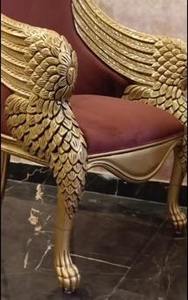 Silla de Madera de Teca Royal Arm de Exportación India para Interiores Clásicos y de Lujo y Uso Hotelero Disponible a Buen Precio - Product Image 3