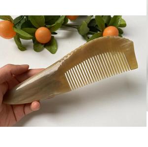 หวีเขาควายออกแบบเองได้ หวีไม้จันทน์ฟันกว้าง 100% ธรรมชาติ หวีเขาควายฟันใหญ่สำหรับจัดแต่งทรงผม ราคาดีมาก - Product Image 4