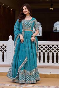 Conjunto de Lehenga Bordado en Color Verde Azulado, Ropa India y Pakistaní, Dupatta con Borde Floral, Blusa sin Mangas y Falda - Product Image 4