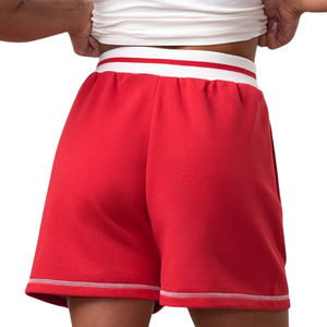 Shorts de sport pour femmes avec bordure contrastée rouge, coupe décontractée, respirants, vêtements de fitness, vêtements de sport - Product Image 2
