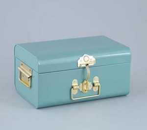 กล่องเก็บของโลหะมีหูหิ้วสีทองด้านข้าง สำหรับใส่เสื้อผ้าและเครื่องประดับ กล่องเก็บของน้ำหนักเบา แข็งแรง สำหรับใช้ในบ้าน พร้อมกุญแจล็อค - Product Image 3