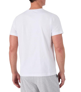 เสื้อยืดคอกว้างสีดำล้วนสำหรับผู้ชาย ปี 2025/2026 ทรงปกติ แขนสั้น ผลิตจากผ้าฝ้าย 100% เนื้อผ้านุ่ม ระบายอากาศได้ดี เหมาะสำหรับใส่ลำลอง สามารถสั่งทำได้ - Product Image 2