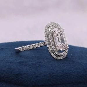 Anillo de Compromiso con Doble Halo de Diamantes Corte Esmeralda en Oro Blanco Sólido con Banda Pavé, Anillo Nupcial de Inspiración Vintage, Regalo de Aniversario - Product Image 4