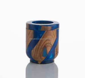 Brûleur à oud en bois artisanal de qualité supérieure avec détails en résine pour une aromathérapie majestueuse à la maison et une décoration festive pour le Ramadan Kareem - Product Image 1