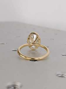 Bague de fiançailles, de mariage ou de promesse en or jaune 14 carats, sertie d'un diamant ovale de 2 carats cultivé en laboratoire, tendance, très demandée, cadeau pour femme. - Product Image 3