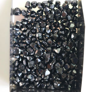 Espinela Negra Natural de 4.5MM, Corte Corazón, Gema Suelta de la Mejor Calidad para Joyería, Gemas de Montaña Roja - Product Image 2