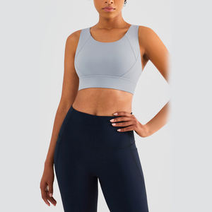 Sujetador deportivo para mujer con soporte medio a alto, ajuste seguro y control de humedad, perfecto para entrenamiento, pilates y aeróbicos. - Product Image 1