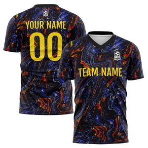 เสื้อฟุตบอลแบบกำหนดเอง คอวี แขนสั้น พิมพ์ลายแบบระเหิด ระบายอากาศได้ดี โพลีเอสเตอร์ 100% ชื่อทีม เบอร์ผู้เล่น ผู้ใหญ่ ใส่ได้ทั้งชายและหญิง - Product Image 1
