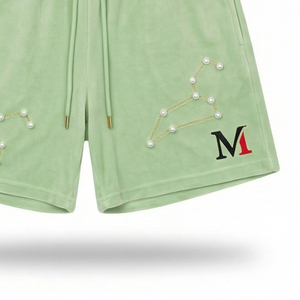 กางเกงขาสั้นคาร์โก้ผู้ชายพรีเมียม ผ้ากำมะหยี่ ประดับดาวคริสตัล เอวยางยืด ระบายอากาศ แห้งเร็ว สำหรับฤดูร้อน ผลิตโดยมาลูซา อินดัสทรีส์ - Product Image 2