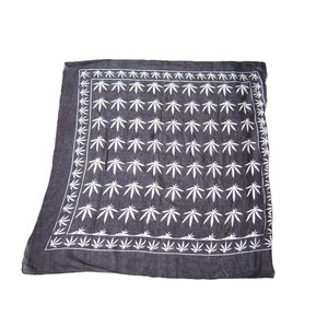 Écharpe élégante pour femmes, élégante, douce et légère, châle imprimé chic, parfait pour un usage quotidien et pour les fêtes - Product Image 4