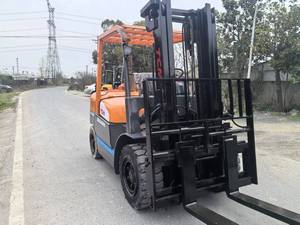 Montacargas TCM Usado de 5 Toneladas, Buen Precio, Componentes Principales Probados en Fábrica: Caja de Cambios, Bomba, Motor, Rodamientos, para Minería, Construcción y Puertos - Product Image 6