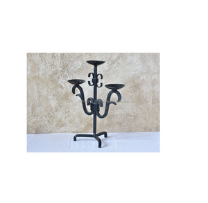 Candelabros de hierro de alta resistencia Vintage para bodas, eventos góticos o como centro de mesa atemporal en espacios de comedor de lujo - Product Image 3