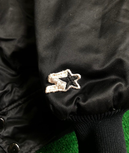 Chaqueta Varsity de los Bengals para Hombre, Negra con Franjas Naranjas, Diseño con Parches Bordados, Deportiva, con Capucha, Corte Regular, para Primavera - Product Image 3