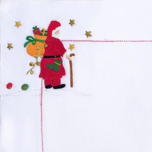 Ensemble de nappes et de serviettes de table de Noël personnalisées en gros, brodées avec Père Noël et des cadeaux, en coton blanc, lavables en machine, pour la maison et les événements festifs - Product Image 2