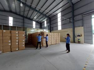 Cajas de almacenamiento de mimbre natural hechas a mano, contenedores únicos de tejido de jacinto de agua reciclado con asa para decoración del hogar - Product Image 4