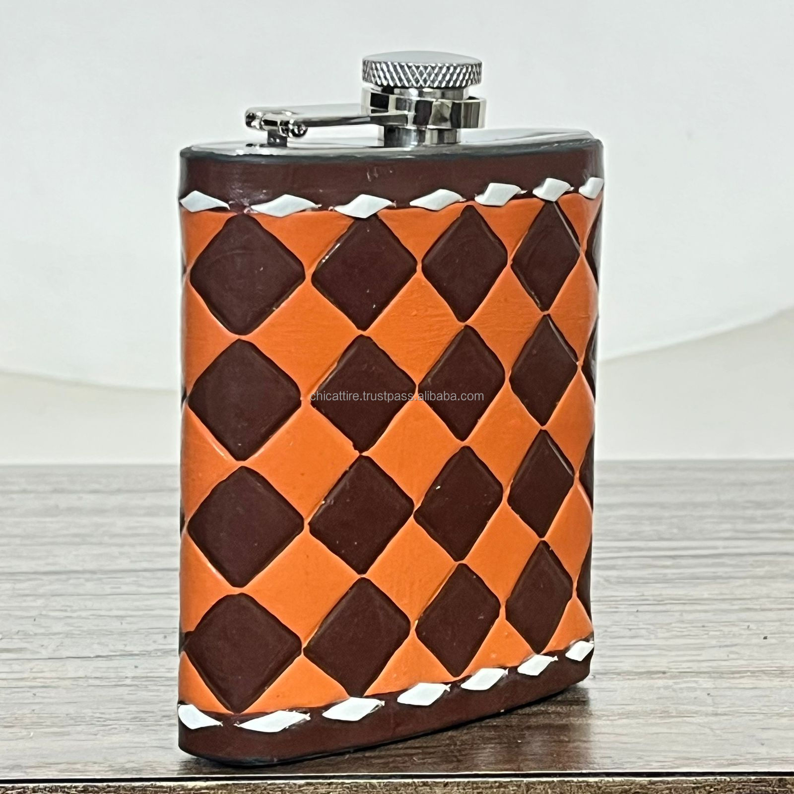 À carreaux marron