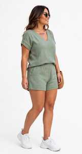 ONETEN APPARELS ชุดเสื้อคอวีและกางเกงขาสั้นผ้าลินินสีเขียวสำหรับผู้หญิงพร้อมกระเป๋าชุดลำลองสำหรับฤดูร้อน - Product Image 2