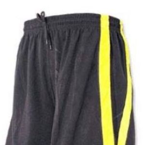Ensemble de maillots et shorts de basket-ball personnalisés par sublimation, vêtements de sport professionnels pour équipes, vêtements de sport de haute qualité pour les joueurs - Product Image 3