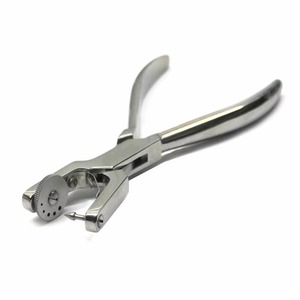 Pinza Perforadora de Goma para Ortodoncia MayoMed Ainsworth de Acero Inoxidable de Alta Calidad, Instrumentos Quirúrgicos Dentales Manuales - Product Image 4