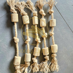 Venta directa de fábrica de juguetes de madera de café, limpieza de dientes, entretenimiento interactivo en interiores para aliviar el aburrimiento de Vietnam - Product Image 5