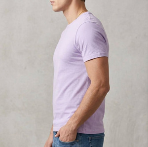 Camisetas Lisas para Hombre con Logotipo Personalizado al por Mayor, Camiseta de Cuello Redondo Color Lila, 100% Algodón Grueso, Tejido Jersey Informal de Verano - Product Image 4