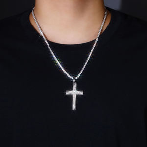 Colgante de Cruz Plateado para Hombre, Amuleto Religioso con Cristales de Imitación, Collar de Aleación, Joyería de Moda Hip Hop, Regalo - Product Image 1