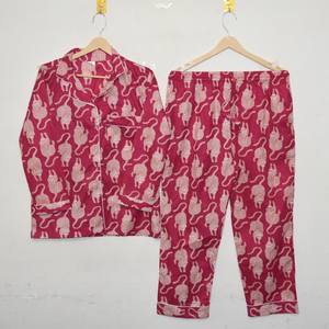 Conjunto de Pijama de Algodón Puro Tejido con Estampado Bagru Rosa, Hecho a Mano, de Secado Rápido, Elegante y Transpirable para Mujer - Product Image 1