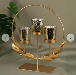 เชิงเทียนโลหะสีทองพร้อมที่ใส่แก้วทรงกลมสามชิ้น ตกแต่งบ้าน ทนความร้อน - Product Image 1