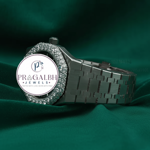 นาฬิกาเพชรหรู Pragalbh Jewels นาฬิกาโมอิสซาไนต์ ควอตซ์ สำหรับผู้ชายและผู้หญิง สไตล์ฮิปฮอป ประดับเพชรเต็มเรือน ตัวเรือนสแตนเลสสตีล พร้อมสลักโลโก้ตามสั่ง - Product Image 4
