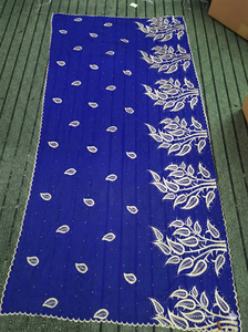 Châle Long Femme en Voile de Coton Polyester Multicolore Brodé de Strass Floraux, Doux, Léger et Respirant – Vente en Gros - Product Image 2