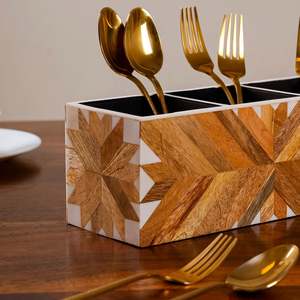Support à ustensiles de cuisine en bois le plus vendu, organisateur de couverts moderne pour comptoir, table à manger et décoration intérieure, disponible à la vente - Product Image 2