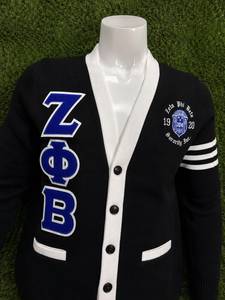 Pull cardigan en acrylique fin à col en V pour femme Zeta Phi Beta Winter - Product Image 3