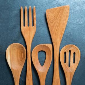Ensemble de couverts de cuisine en bois au design moderne, plaqué or rose, personnalisable, respectueux de l'environnement, avec logo personnalisé, cuillère de cuisine en bois naturel - Product Image 6