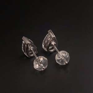 Pendientes de Plata de Ley con Topacio Blanco en Forma de Pera, Piedra de Nacimiento, Estilo Simple y Minimalista, Regalo para Mujer - Product Image 2