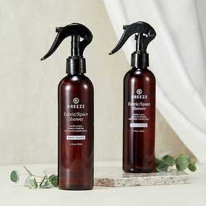 BREEZE Spray Textil y Ambientador, Desodorante para Telas, para Sofá, Cortinas, Ropa de Cama, Interiores del Hogar - Product Image 1
