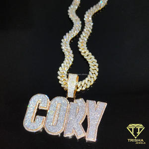 Luxuriöser Moissanit "CORY" Namensschild-Anhänger mit Kräftigem Buchstaben-Design, Brillanten Funkelnden Steinen und Goldfarbener Kubanischer Gliederkette - Product Image 2