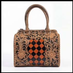 Sac de voyage mini-sac de sport de luxe en cuir véritable sculpté à la main, motif damier, résistant à l'eau, léger - Product Image 5