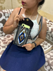 Nouveau Western usiné Jacquard cuir téléphone bandoulière fronde sacs à main Vintage Multi aztèque tissu Unique matelassé petit bracelet sacs à main - Product Image 4