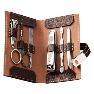 Kit de manucure 6 en 1 en acier inoxydable avec étui, ensemble de manucure portable de style classique pour adultes - Product Image 3