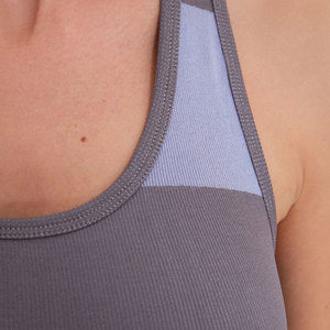 Women's Gray Seamless Sports <b>Bra</b> Scoop <b>Neck</b> <b>Halter</b> Medium Support Yoga Wear Color Blocking Ribbed Style - Product Image 5