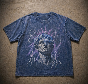 Camiseta Gráfica Personalizada con Lavado Ácido para Hombre, Ajuste Holgado Oversize, 100% Algodón de Alto Gramaje, Estilo Urbano, Camiseta Vintage Desgastada - Product Image 1