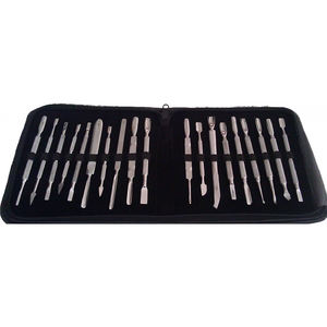 NOUVEAU SET DE 19 PIÈCES POUR SOIN DES CUTICULES ÉDITION CLASSIQUE & ÉTUI Prix de détail 380 $ WO5 - Product Image 1