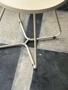 Minimalist Round Metal Side <b>Table</b> with Handle <b>Portable</b> Modern Living Room Furniture Waterproof Lumetal KTS-230307-01 - Product Image 5
