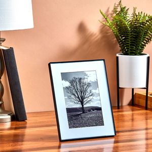 (Confezione da 6) cornice da tavolo con caricamento frontale nera 7x9 con cornice unica 5x7 - Product Image 3