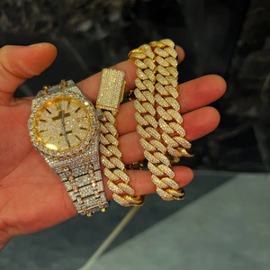 Reloj de Lujo con Incrustaciones de Diamantes Moissanite en Tono Dorado, Esfera Completamente Pavimentada, Estilo Hip Hop, Reloj Personalizado para Hombre de Acero Inoxidable - Product Image 1