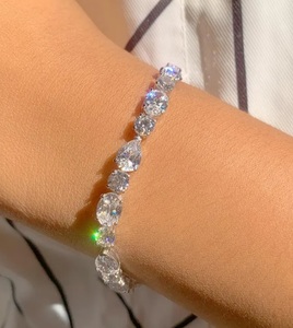 Bracelet tennis de luxe en moissanite de formes variées, style hip-hop, plaqué or blanc, effet diamant, chaîne de poignet - Product Image 3