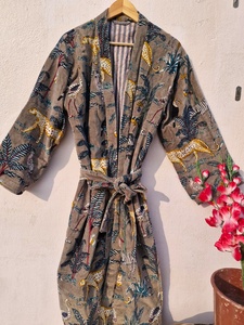Kimono de terciopelo con estampado de selva gris, chaqueta larga hecha a mano, abrigo de lujo para mujer, abrigo bohemio de invierno - Product Image 1