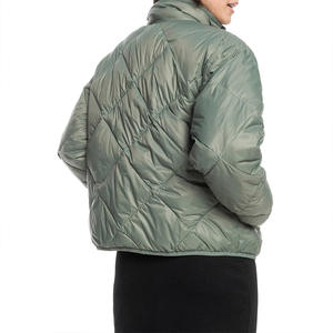 Veste d'hiver matelassée pour femmes, respirante, imperméable, prix de gros pour les fabricants professionnels. - Product Image 3